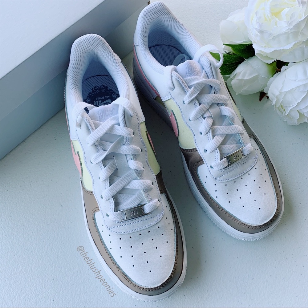 Nike Custom Air Force 1 NWT - Picture 9 of 13